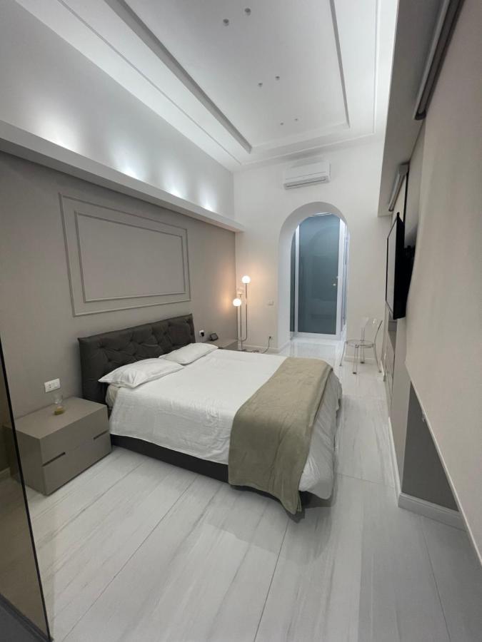 Gravina 5 * Napoli