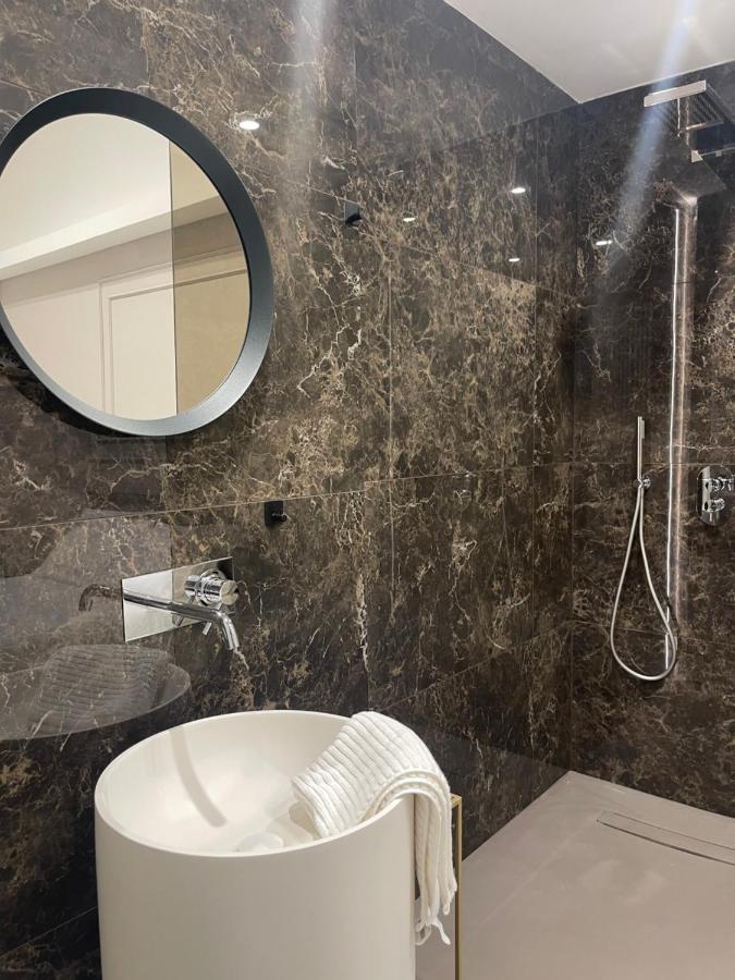Gravina 5 * Napoli